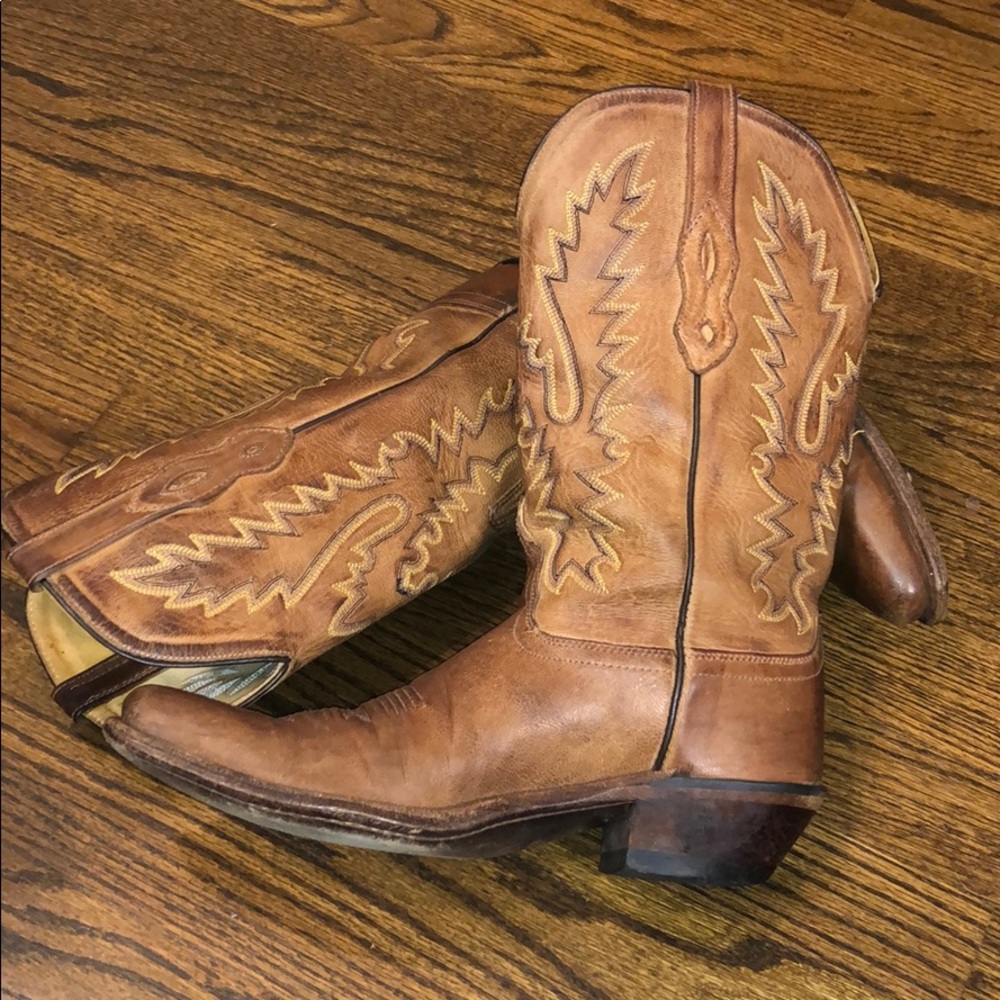 Old West Distressed Brown Leather Cowboy Boots